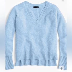 J-crew V-neck sweater in yarn light blue size small